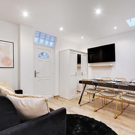 Enchanting 2 Bdr Parisian Apartment Exterior photo